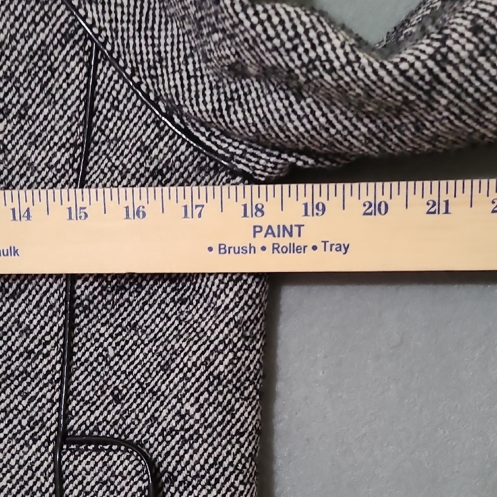 BANANA REPUBLIC Black and White Lined Peacoat Classic Wool-Blend Jacket - Size 6 - Picture 10 of 14